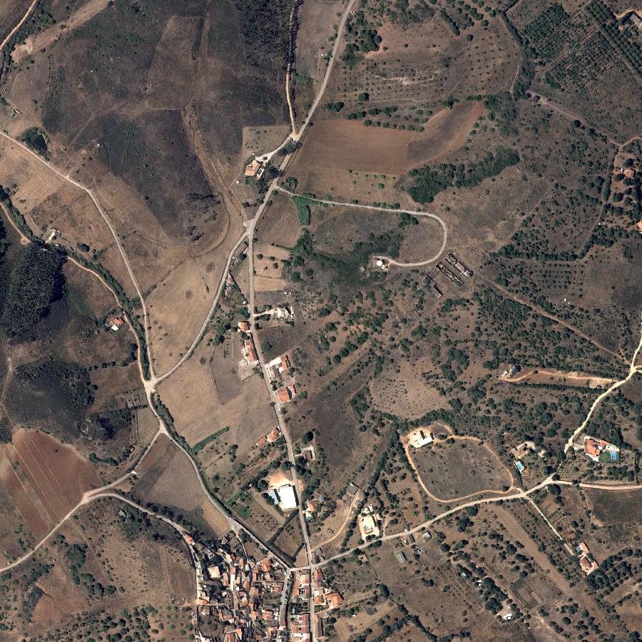 Aerial view of the surrounding area, about one kilometre across